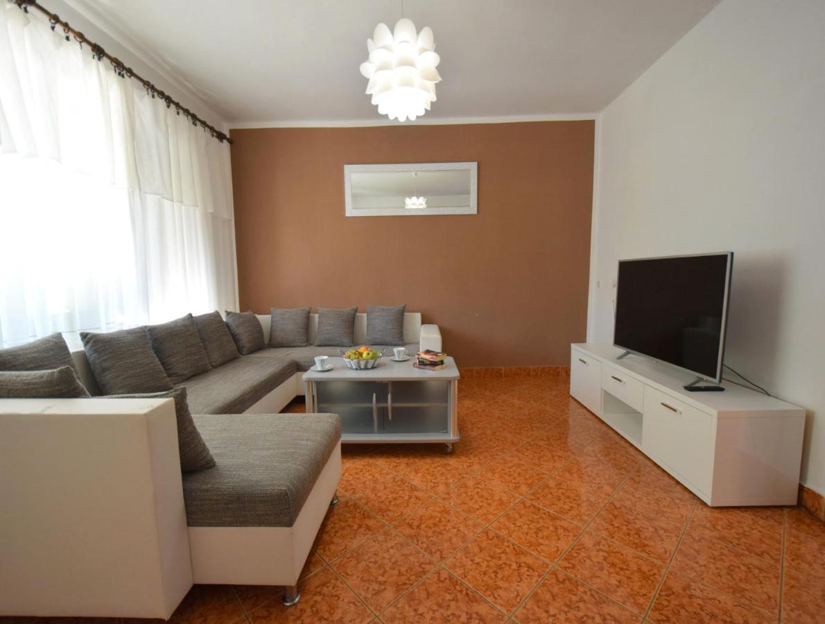 Apartments Blazevic Omišalj Extérieur photo